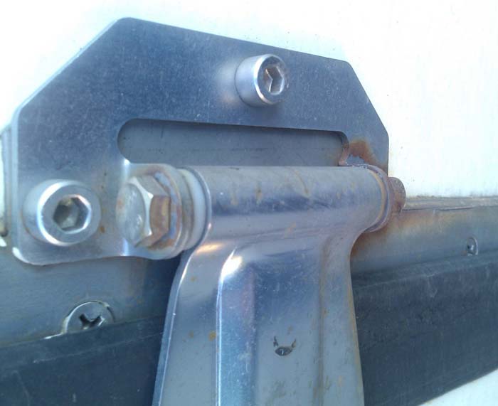 Винт (болт) с цилиндрической головкой и внутренним шестигранником DIN 912 (ISO 4762), класс прочности 8.8, оцинкованная сталь - фото
