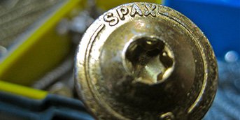 SPAX-D – лучший нержавеющий саморез для террасной доски