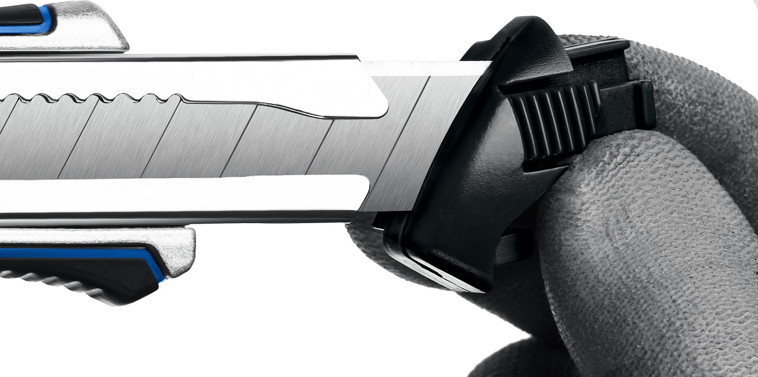 Нож с автостопом Титан-А сегментированные лезвия 18 мм ЗУБР Профессионал 09177_z02 - фото